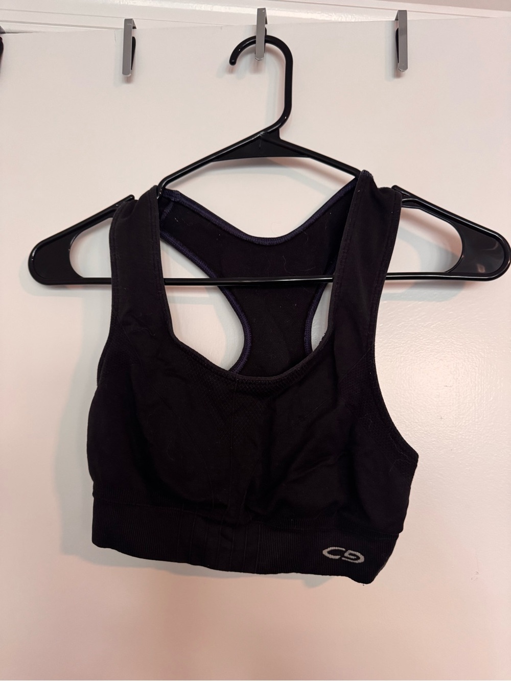 Seamless Racerback Sports Bra - Black